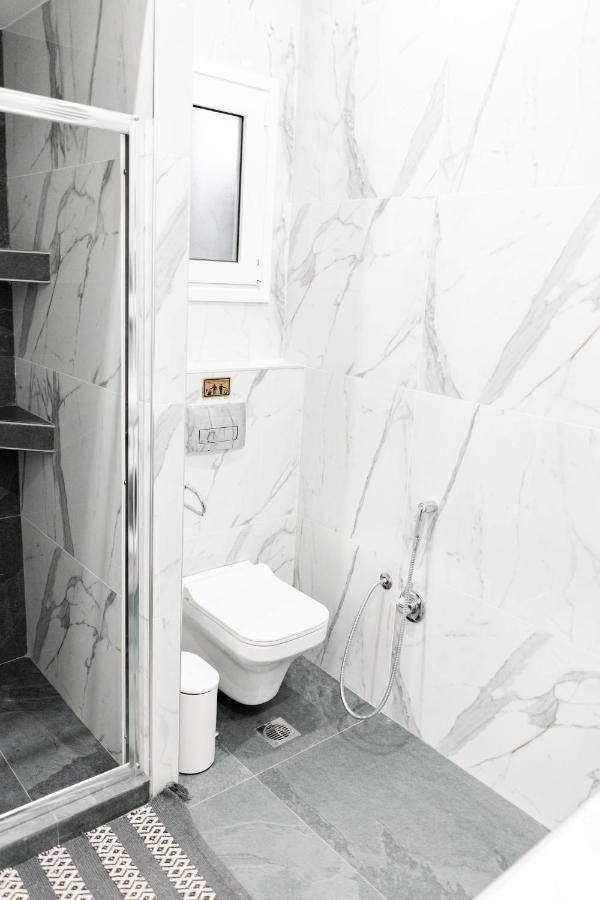 Larissa Railway &Metro Station Apartment Atina Dış mekan fotoğraf